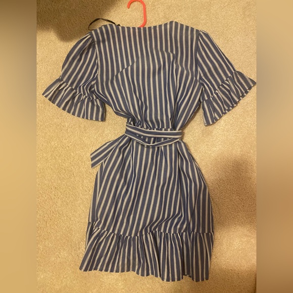 PINSTRIPE WRAP DRESS - Picture 4 of 6